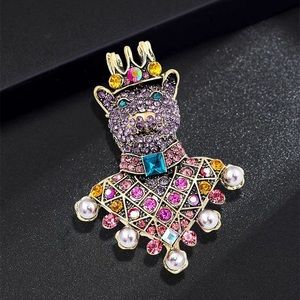 Vintage Royal Cat Brooch with Multicolor Diamond Clothing Pin